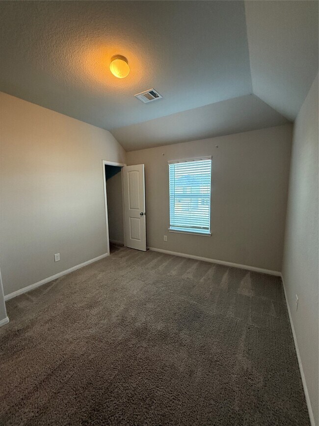 Building Photo - 7527 Merrylands Dr