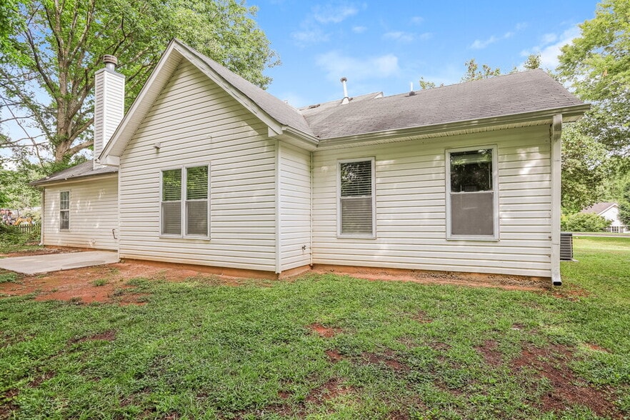 Building Photo - 54 Virginia Heights Dr