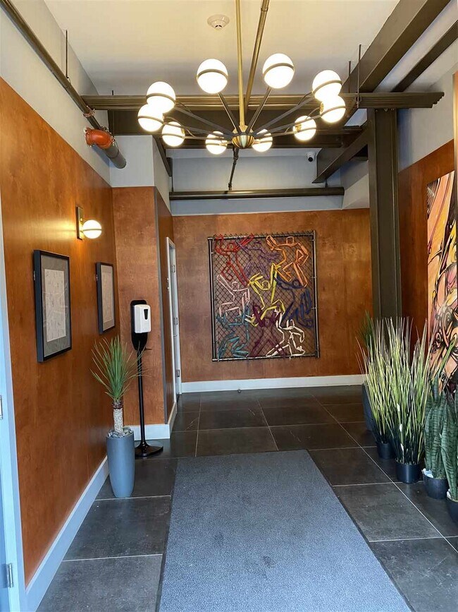 Building Photo - 124 Brunswick St