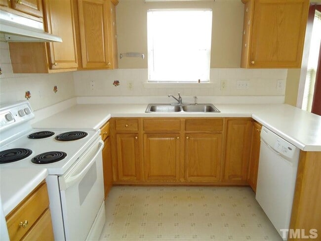 Building Photo - 2306 Nutting Ln