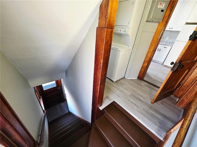 Building Photo - 414 N 33rd Ave