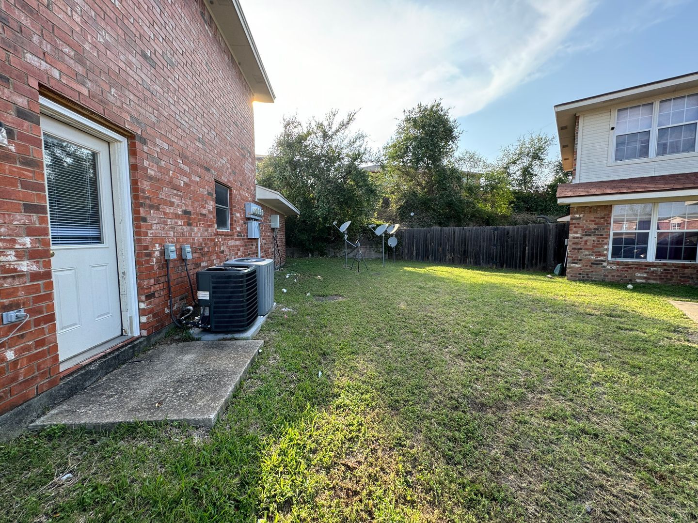 Building Photo - 404 Brittney Way