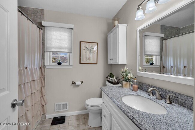 Building Photo - 375 Kildare Dr