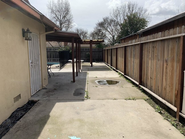 Building Photo - 1624 Falmouth Way