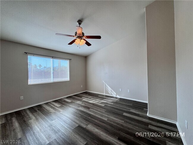 Building Photo - 222 Quailbush Dr