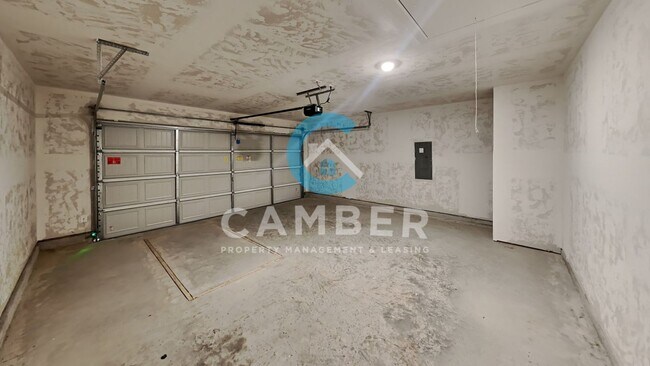 Building Photo - 6101 Green Meadow Lane