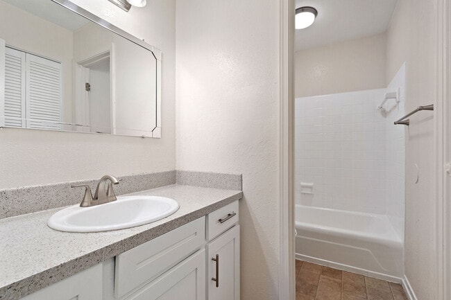 Building Photo - Marquis Plaza