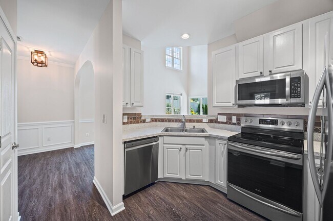 Building Photo - Idyllic 3-bed, 2.5 bath in the desirable W...