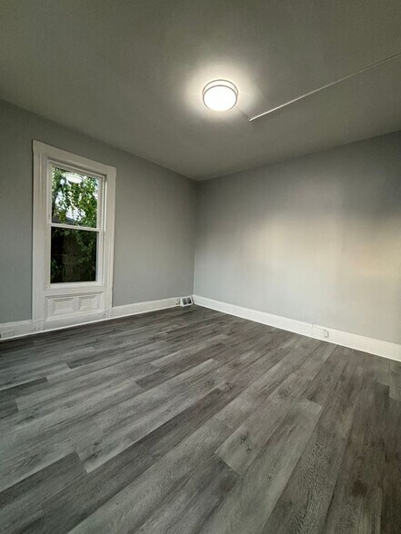 Building Photo - 1158 Howard Ave