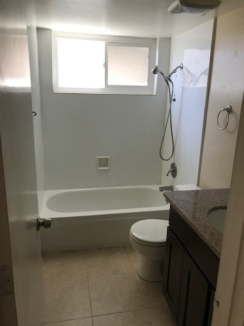 Building Photo - Rossmoor Home! Los Al Schools! Ready to Move In! 3 Bed 2 Bath!