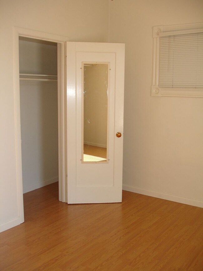 Building Photo - KSTREET