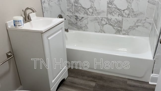 Building Photo - 2805 Ontario St