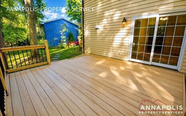 Building Photo - 1303 Old Pine Ct