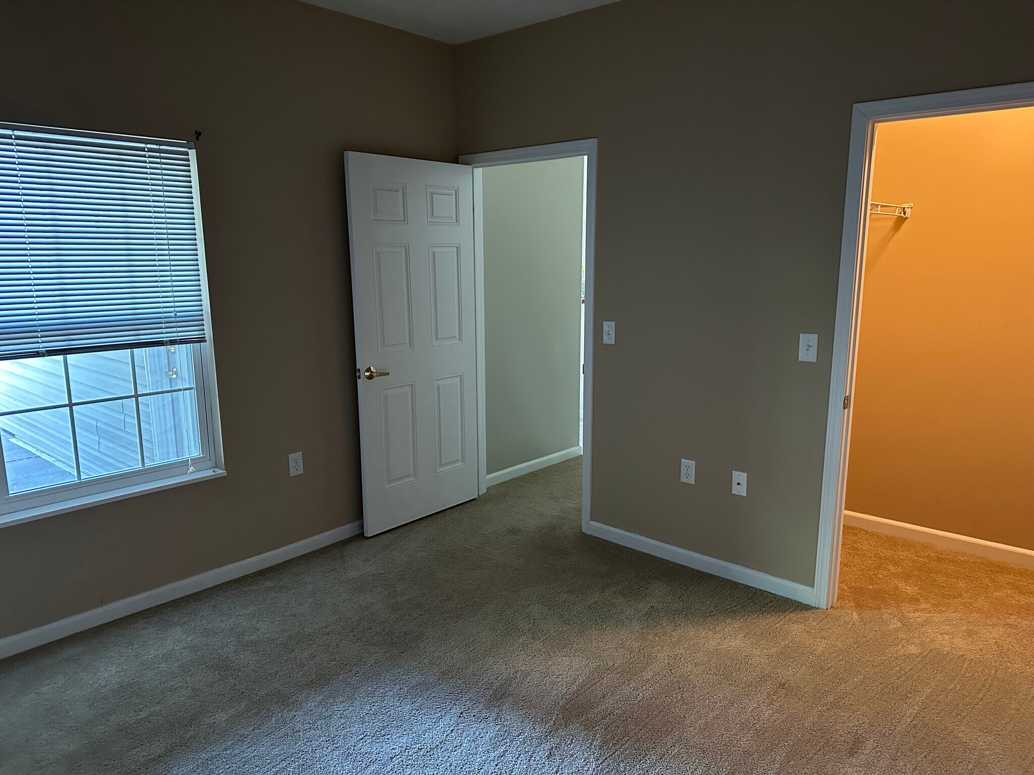 Second bedroom - 415 Stockton Rdg