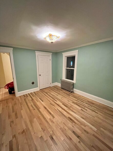 1st Floor Bedroom - 5 Pleasant St