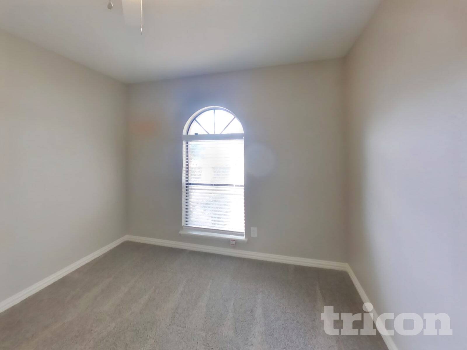 Building Photo - 414 Hemlock Dr