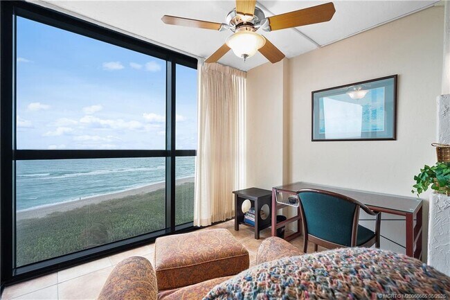 Building Photo - 10410 S Ocean Dr