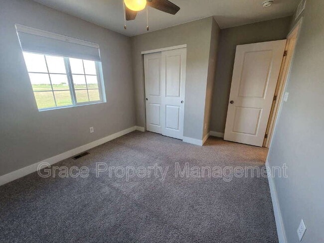 Building Photo - 6259 Bauer Wy