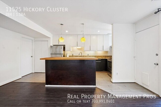 Building Photo - 11525 Hickory Cluster