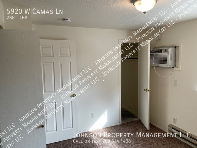 Building Photo - 5920 W Camas Ln