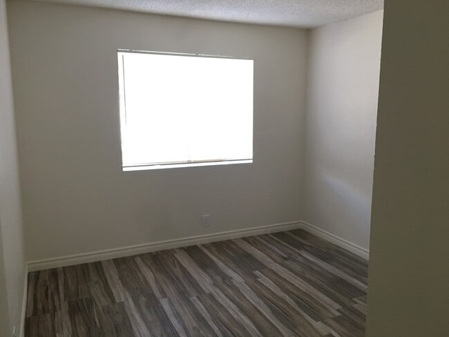 Building Photo - 3151 N Soaring Gulls Dr