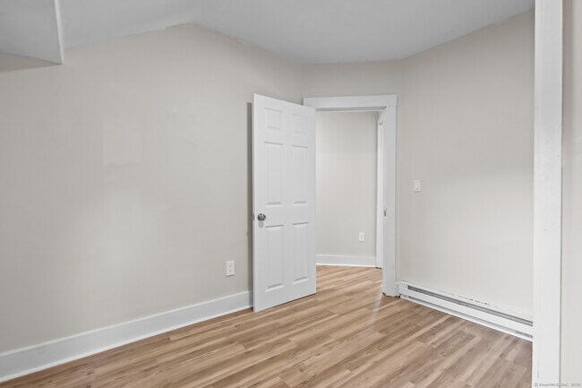 Building Photo - 61 Boys Ave