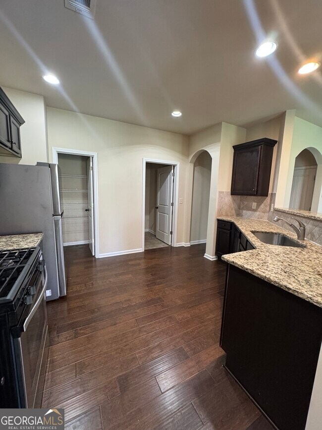 Building Photo - 2275 Morgan Farm Dr