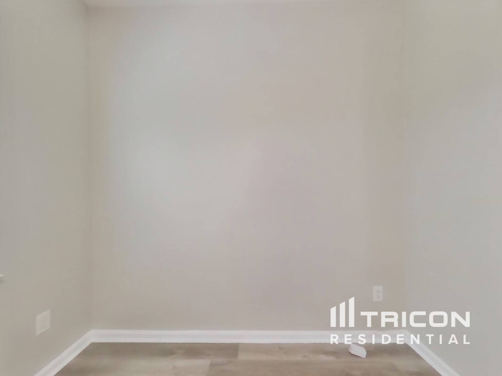 Building Photo - 9106 Valleyview Ct