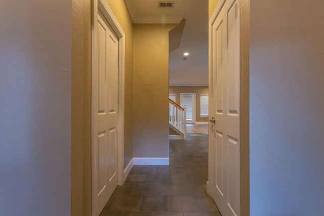 Building Photo - 114 Haven Cir