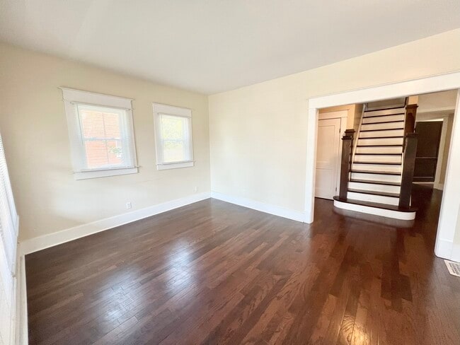 Building Photo - 1641 Hale Ave