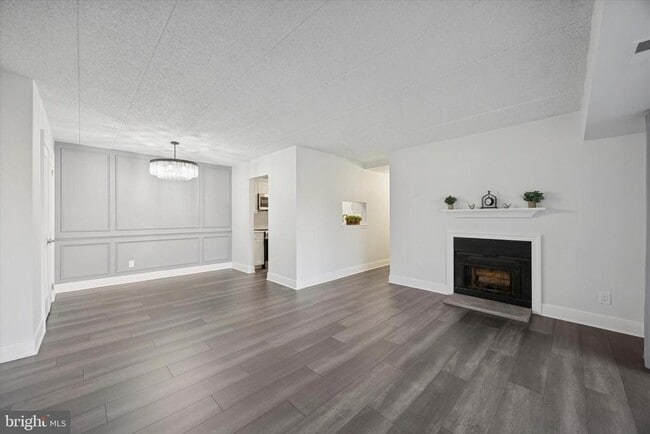 Building Photo - 40 Le Forge Ct