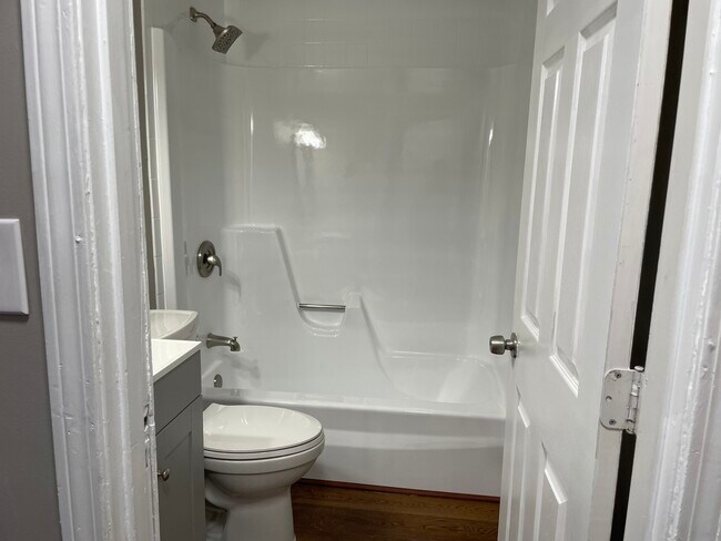 Building Photo - 11 Tideview Path