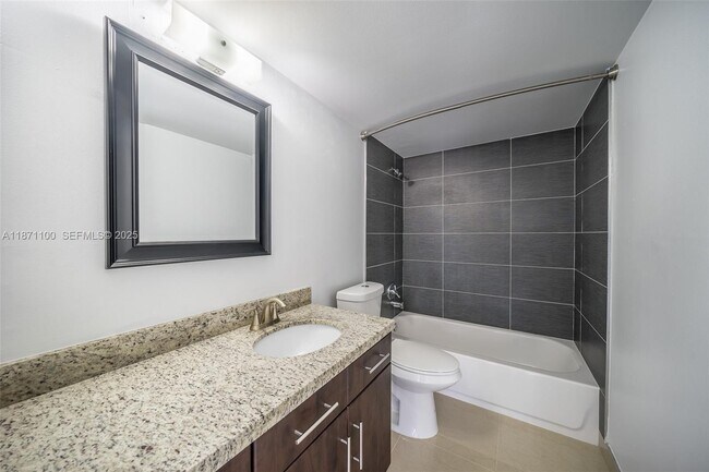 Building Photo - 9800 W Bay Harbor Dr