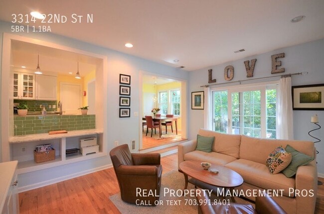 Building Photo - 3314 22nd St N