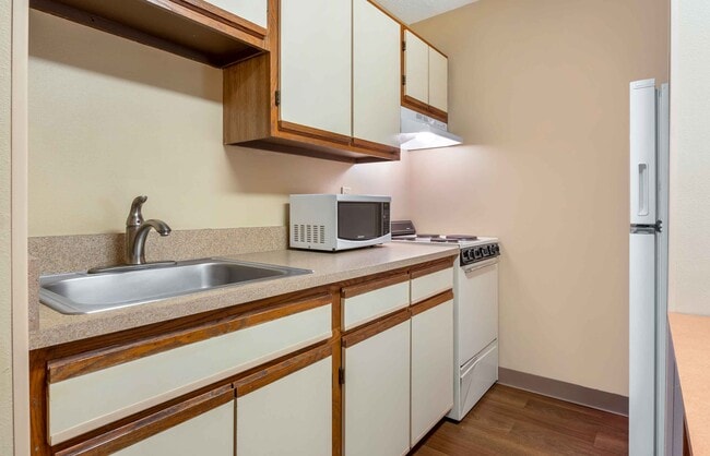 Building Photo - Furnished Studio-Indianapolis - North - Ca...