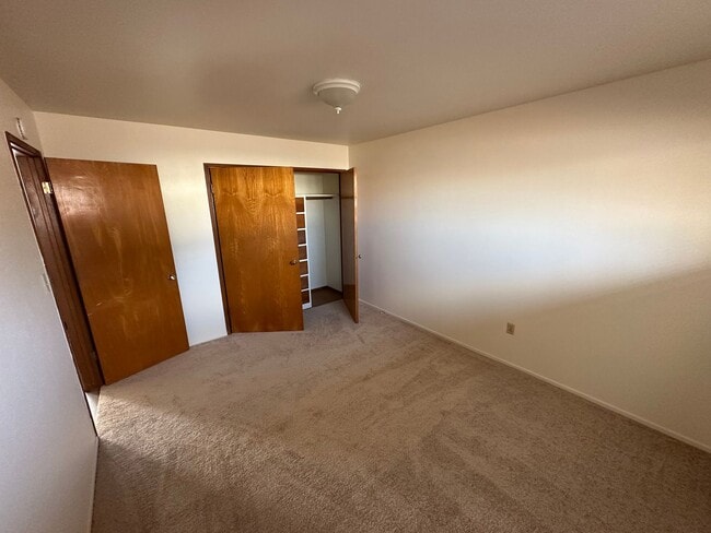 Building Photo - Cute 2 Bd 1Ba Unit NE Santa Maria