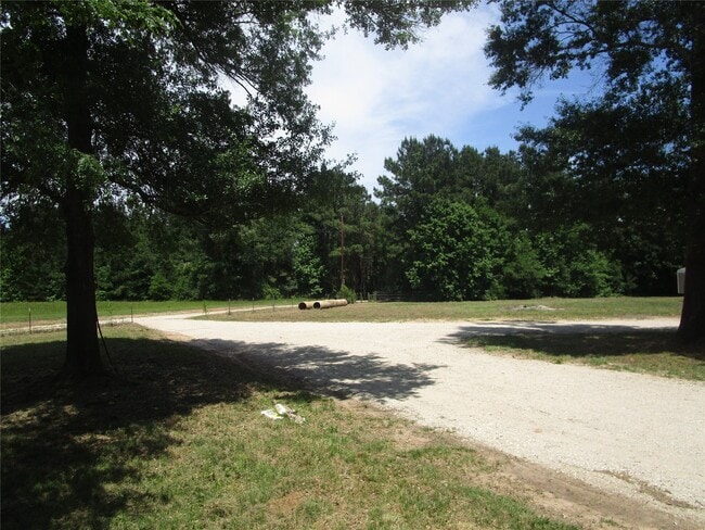 Building Photo - 16893 Interstate 45 N