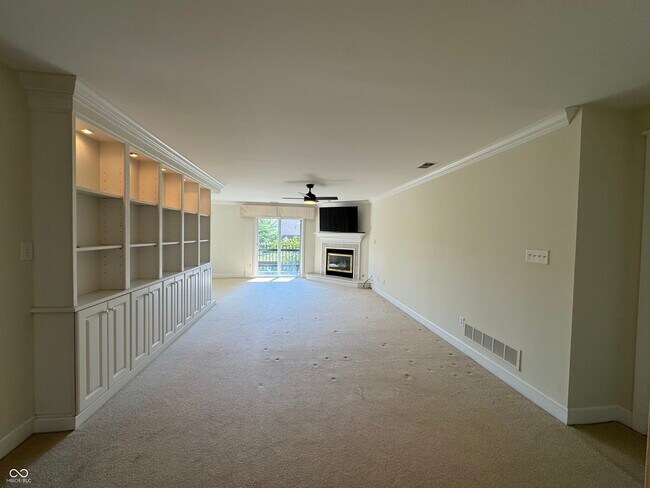 Building Photo - 8690 Jaffa Ct W Dr