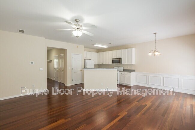 Building Photo - 1820 Willow Branch Ln