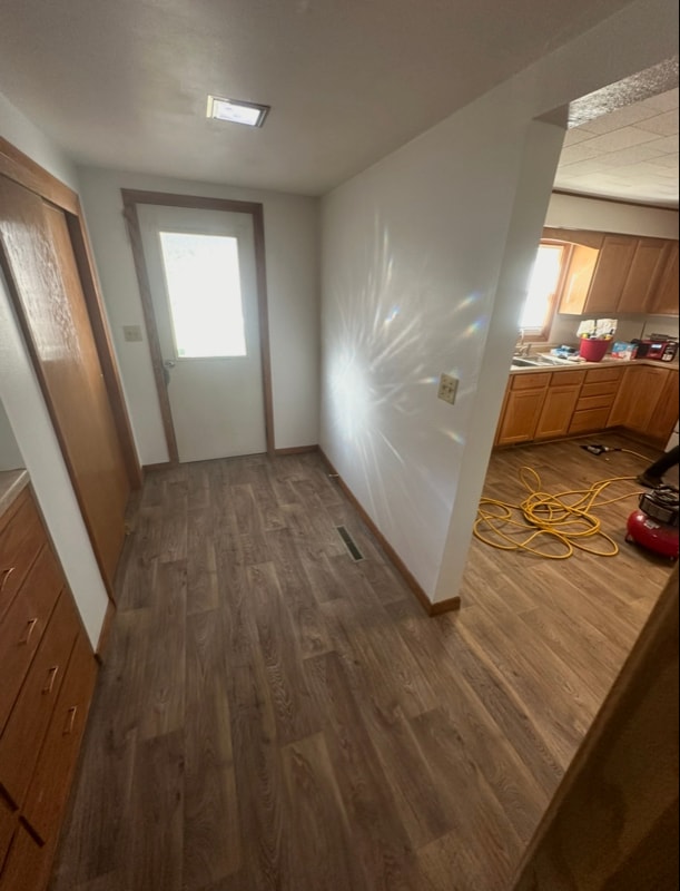 Building Photo - 1022 Wilson Ave