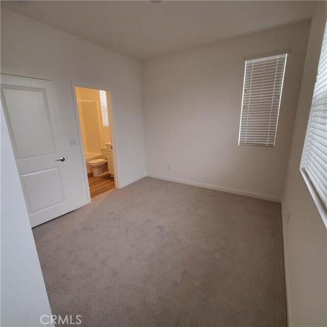 Building Photo - 944 N Divino Privado