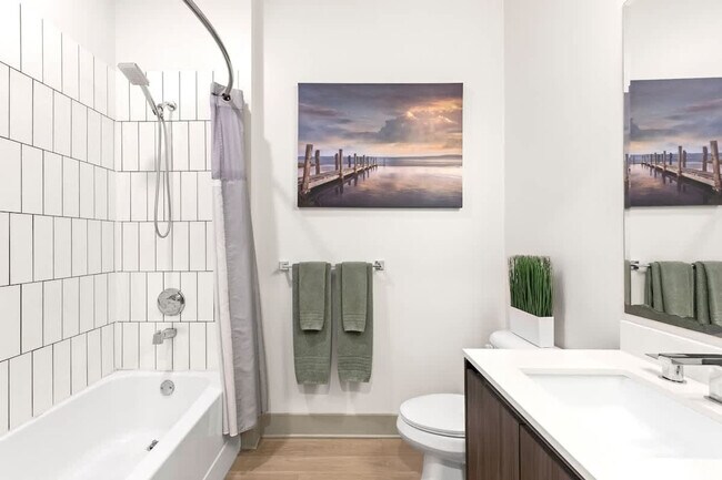 Building Photo - 1050 Howell Mill Rd NW