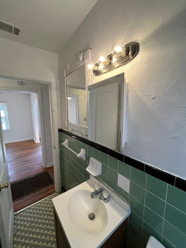 Building Photo - At Last, This Is What You’ve Been Searching For!! Call the office to schedule a tour.