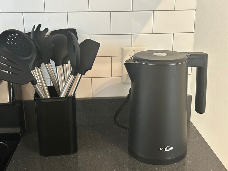 Building Photo - 1035 Euclid Ave