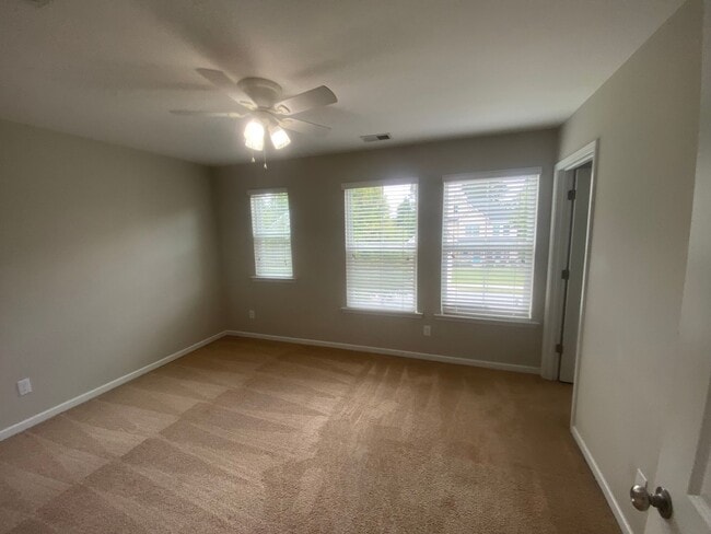 Building Photo - 4 Bedrooms 2.5 Baths in Richmond Hill, Available in 8/10/26!! Located in the sought-after Buckhea...