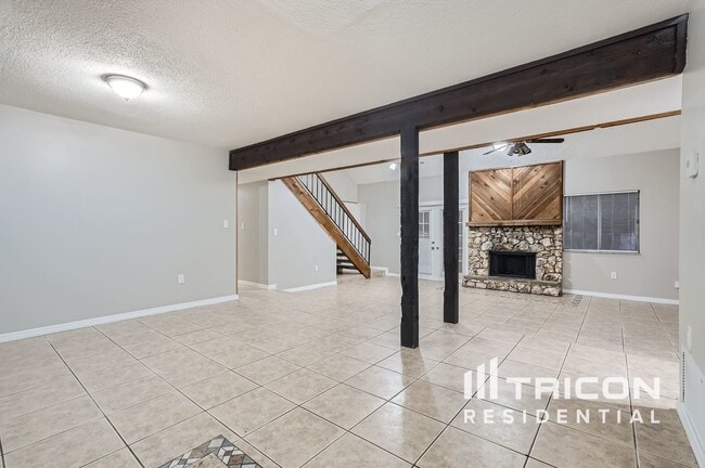Building Photo - 217 S Shadow Bay Dr