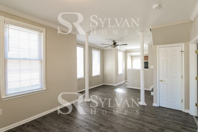 Building Photo - At Last, This Is What You Have Been Searching For!