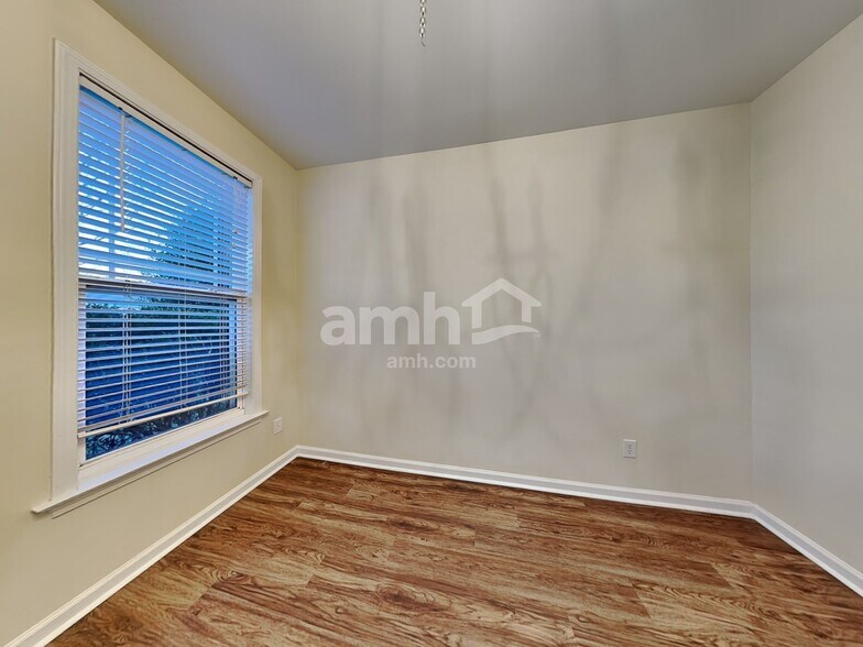 Building Photo - 129 Hardaway Pt