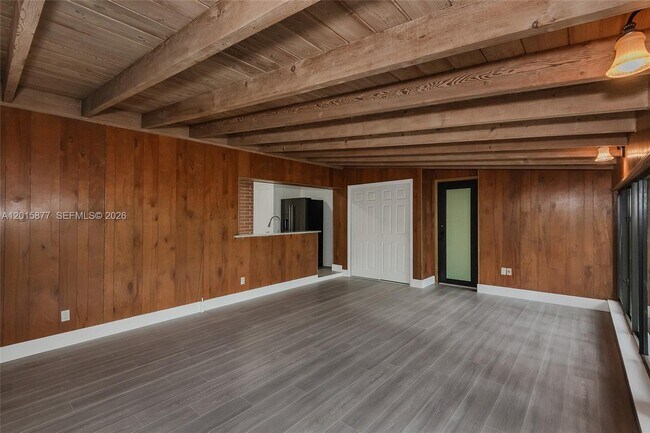 Building Photo - 12725 SW 80th Ave