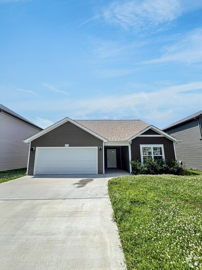 Building Photo - 220 Notgrass Rd